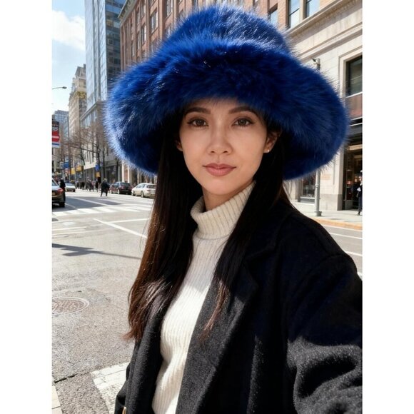 Women\'s Royal Blue Oversized Winter Long Pile Fur Wide Moldable Brim Warmer Cap main image 7